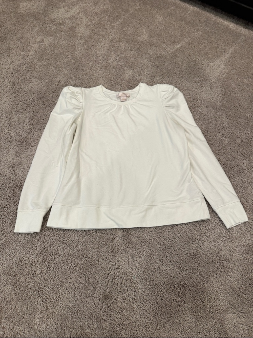 Rachel Parcell cream puff shoulder sweatshirt. Size Medium.